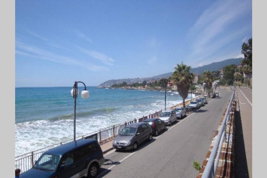 Centrally Located Apt By Harbour With Elevator Sanremo Exterior photo